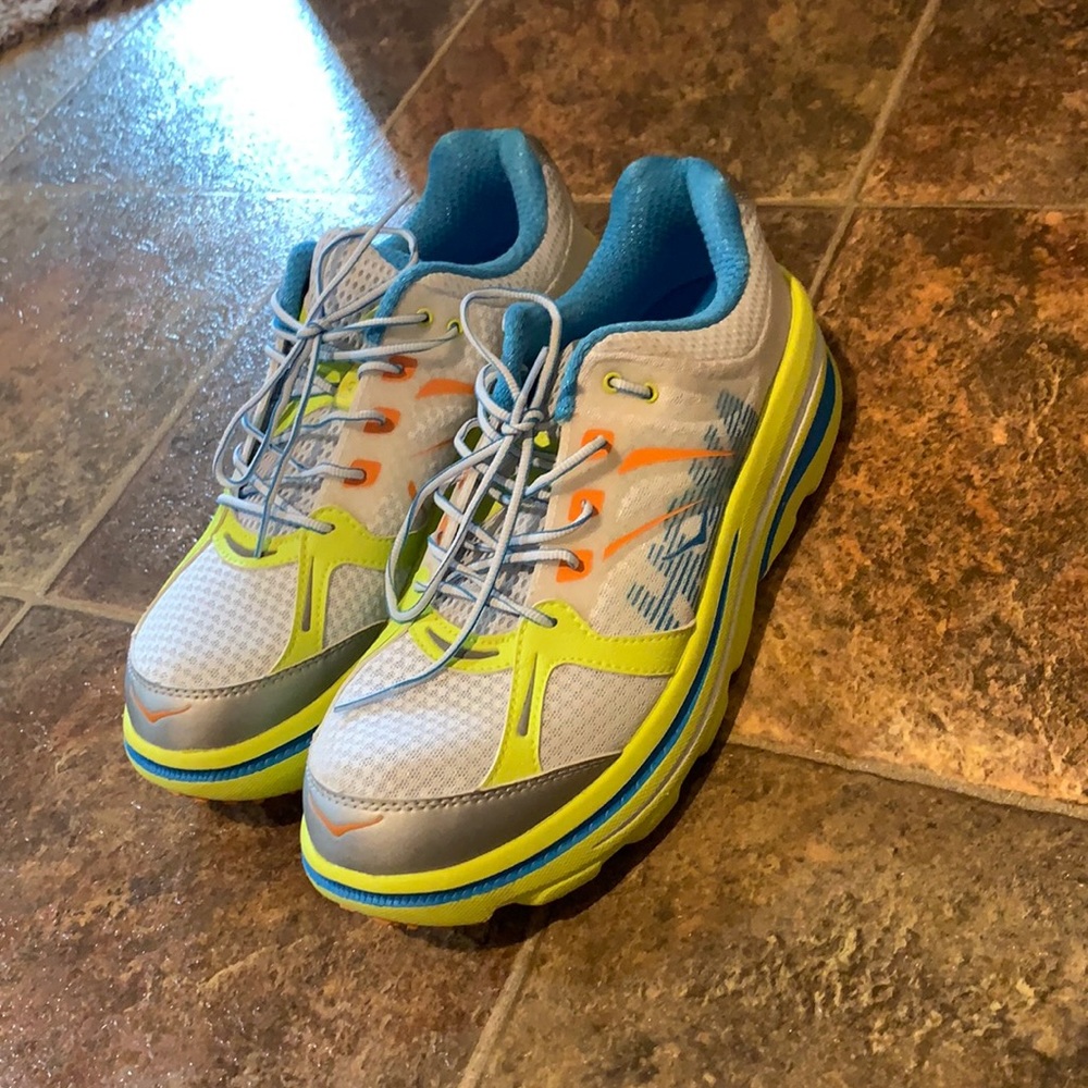 Hoka one one
